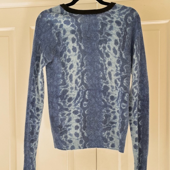 Equipment blue cashmere print crewneck sweater - Picture 10 of 13